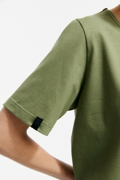 BOYFRIEND TEE VERDE MILITAR en internet