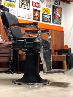 Cadeira de Barbeiro Inglesa 1890 - James Barker - comprar online