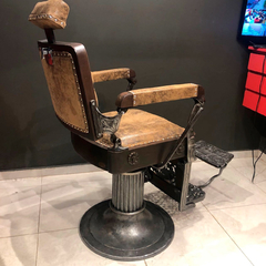 Cadeira de Barbeiro Antiga - Irmãos Campanile - comprar online