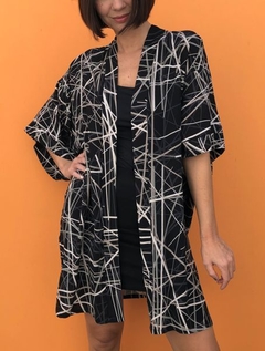 Kimono RISCADO P&B