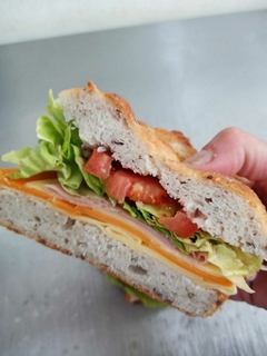 SANDWICH DE JAMÓN Y QUESO