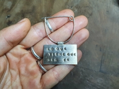 Broche "ESCRIBIR ME SALVA"