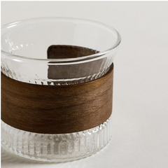 pocillo de cafe de vidrio con agarradera de madera