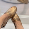 Mocassim Classico em Couro Dourado