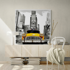 JULIAN LAUREN - Vintage Taxi in Times Square, NYC (detail) - comprar online