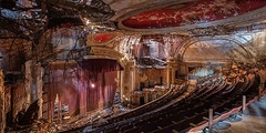 RICHARD BERENHOLTZ - Abandoned Theatre, New Jersey (detail II) - 2RB5125