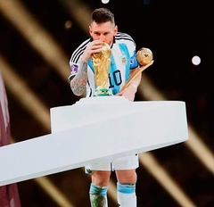 Messi besando la copa #2