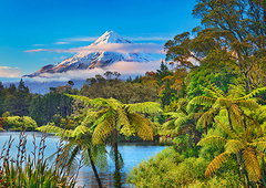 FRANK KRAHMER - Montaña Taranaki y lago Mangamahoe, Nueva Zelanda - 3FK5195