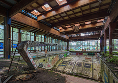RICHARD BERENHOLTZ - Abandoned Resort Pool, Upstate NY - 3RB5130