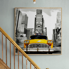 JULIAN LAUREN - Vintage Taxi in Times Square, NYC (detail) - 1AP3987 - comprar online