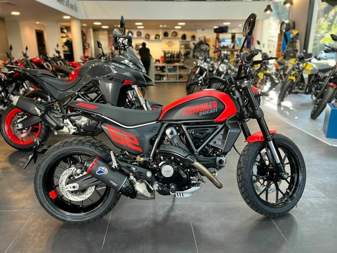 DUCATI SCRAMBLER FULL THROTTLE