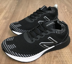 Tênis New Balance Fuel Cel - comprar online