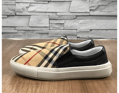 Sapatênis Burberry - Slip-On - EASZ82 na internet