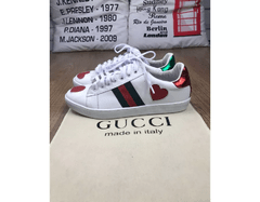 Sapatênis Gucci Branco com Detalhe - SGBN na internet