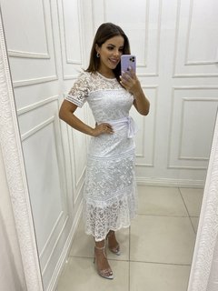 Vestido Midi Branco organza bordada com renda