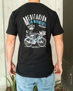 Remera MEDITACIÓN EN MOVIMIENTO