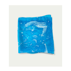 Lenço de seda pintado à mão azul - comprar online