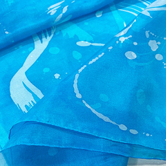 Imagem do Lenço de seda pintado à mão azul