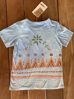 remera cheyenne celeste - comprar online