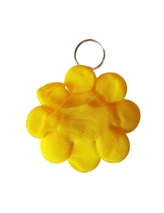 Chaveiro emoji de flor em pelucia pacote com 1 dz - Bijuterias Firmesa
