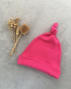 GORRO CON NUDITO Fucsia