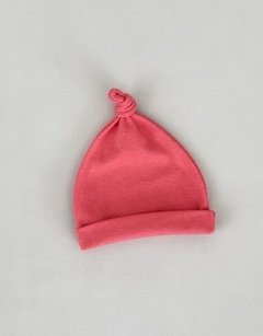 GORRO CON NUDITO Coral - comprar online