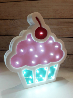 CUPCAKE CON CEREZA en polifan con led