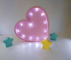 CORAZàN ROSA PARA COLGAR O PARAR de 28cm de alto con led en polifan