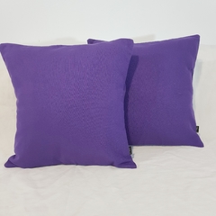 Almohadón violeta 45x45