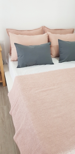 Pack de almohadones rosa y gris - La bacana deco