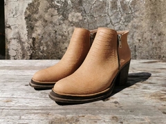 BOTA BIANCA SUELA - comprar online