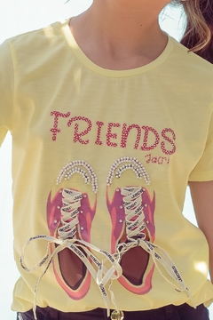 Blusa Friends 2263448 Amarela - comprar online
