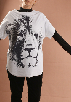 Camiseta TEC Dupla Face Leão na internet