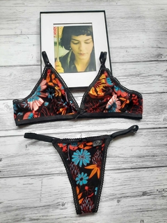 TANGA AMELIE en internet