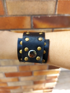 Brazalete negro (varios modelos) - comprar online