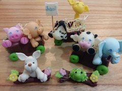 Adorno Torta Tren Animalitos con letras y tronquitos - Nubecitas