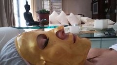 Máscaras De Oro Y Colágeno Para El Rostro. Con A Hialurónico en internet