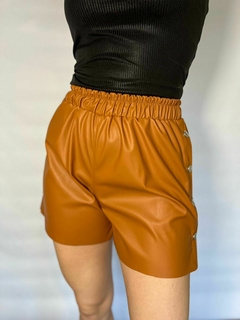 SHORT SEMILLA CAMEL