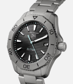 Imagen de Reloj Hombre Tag Heuer Aquaracer SOLAR TITANIO WBP1180.BF0000