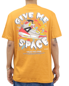 Overzize Give Me Space Retro 4 en internet