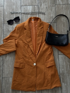 blazer de lino naranja