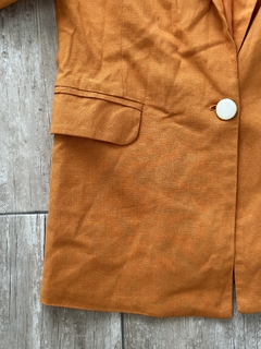 blazer de lino naranja en internet