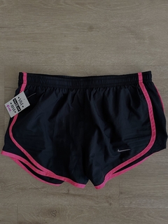 Short deportivo Nike - comprar online