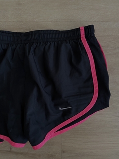 Short deportivo Nike