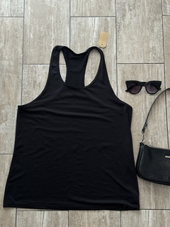 reme musculosa basica negra