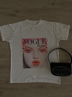 Remera Vogue