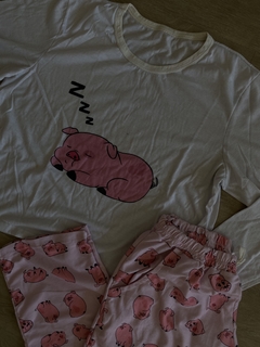 Pijama cerdito en internet