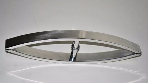 Puxador Em Alumínio Barra Chata Curvado Com Um Furo 42cm