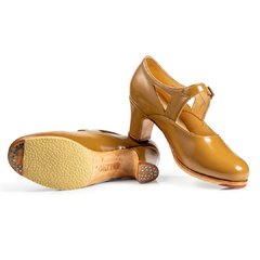Zapatos de folklore modelo Sofia Camel en internet