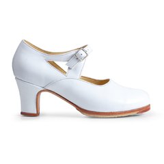 Zapatos de folklore modelo Sofia Blanco